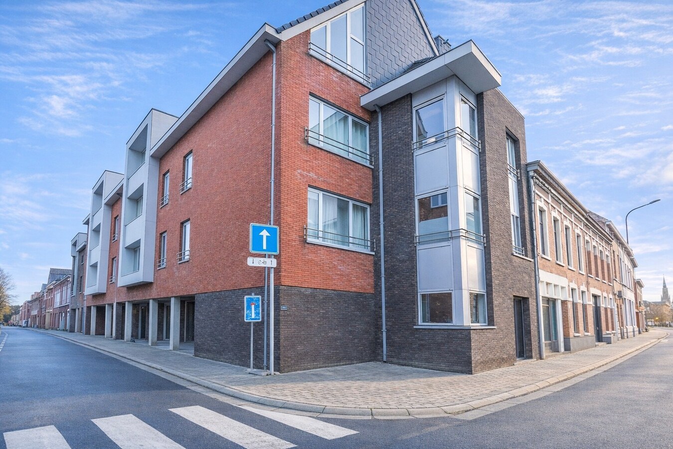 Appartement moderne "DUPLEX" en plein centre-ville avec garage. IDEAL INVEST ! 