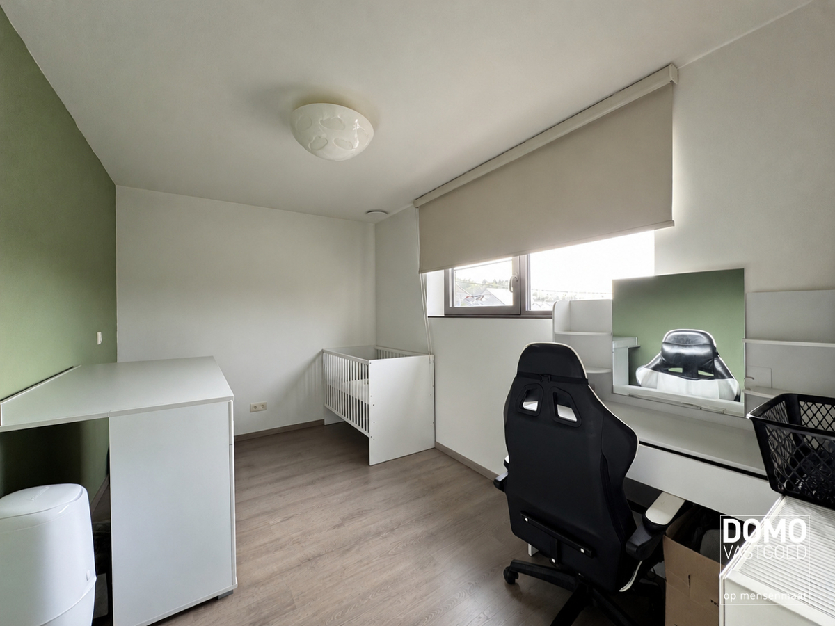 MODERNE WONING MET 3 SLAAPKAMERS, PRAKTIJKRUIMTE EN TUIN TE HUUR IN KERMT! 