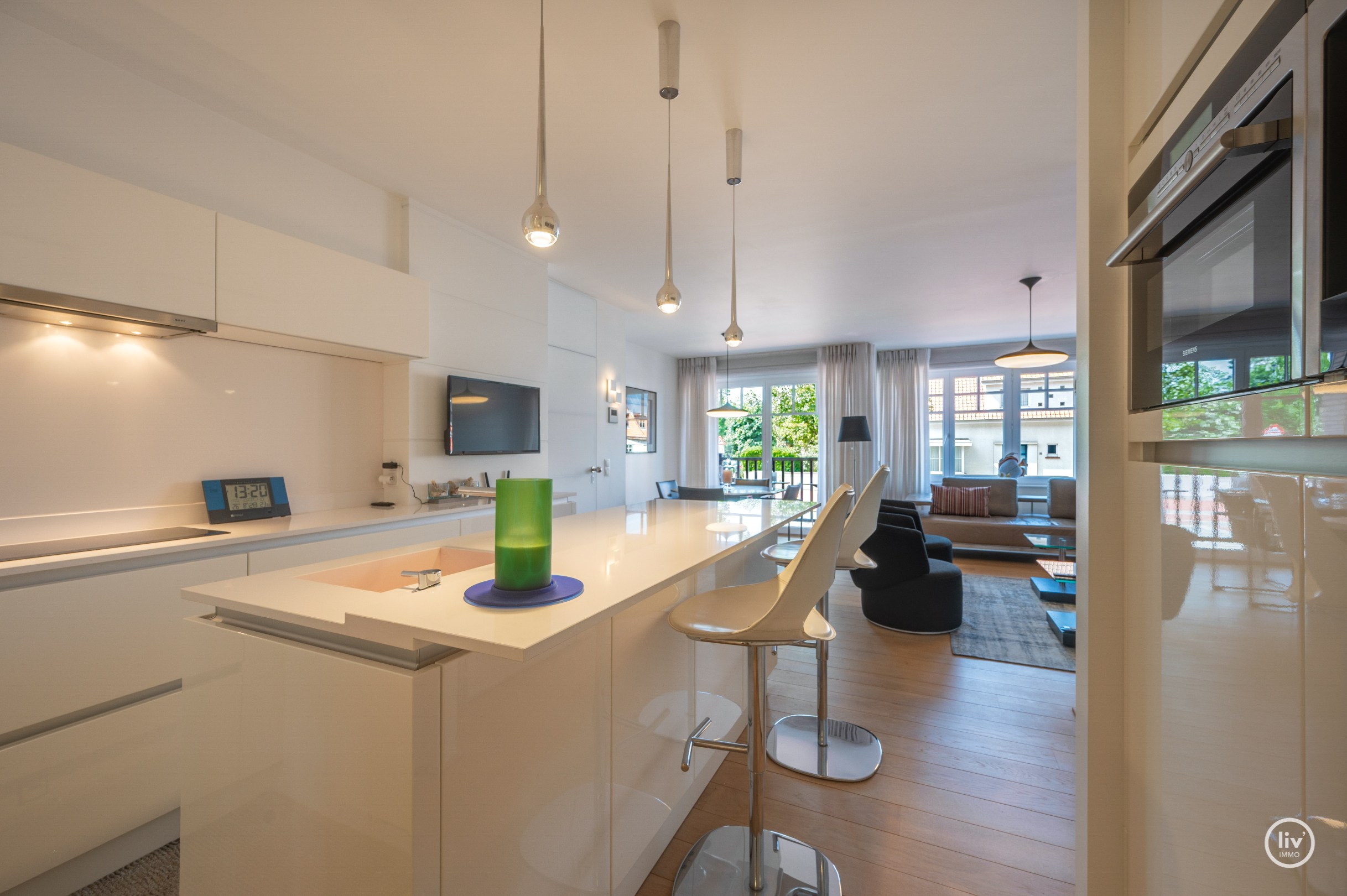 Appartement élégant et prêt à emménager avec une chambre à coucher et une terrasse ensoleillée près du Zegemeer et de la Lippenslaan. 