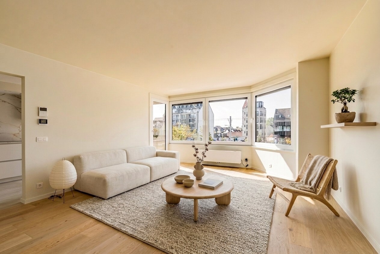Totaal gerenoveerd appartement met open zicht en uitzonderlijke terrassen op topligging in Heist. 