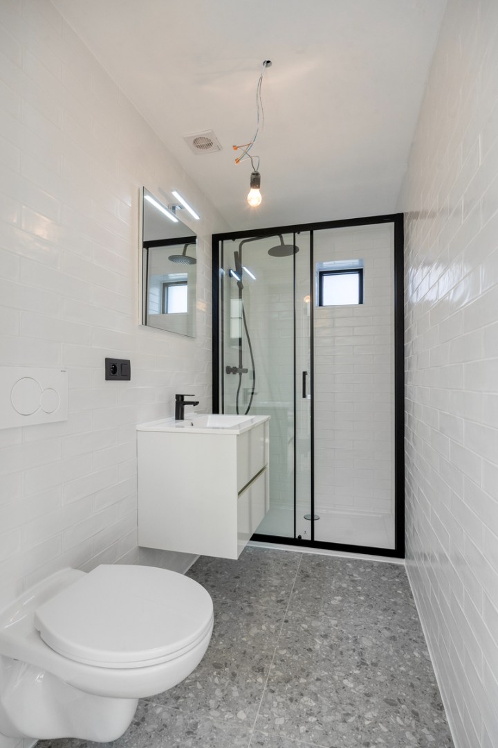 Volledig gerenoveerd en gemeubelde studentenkamer met privé badkamer en tuin - EPC A! 