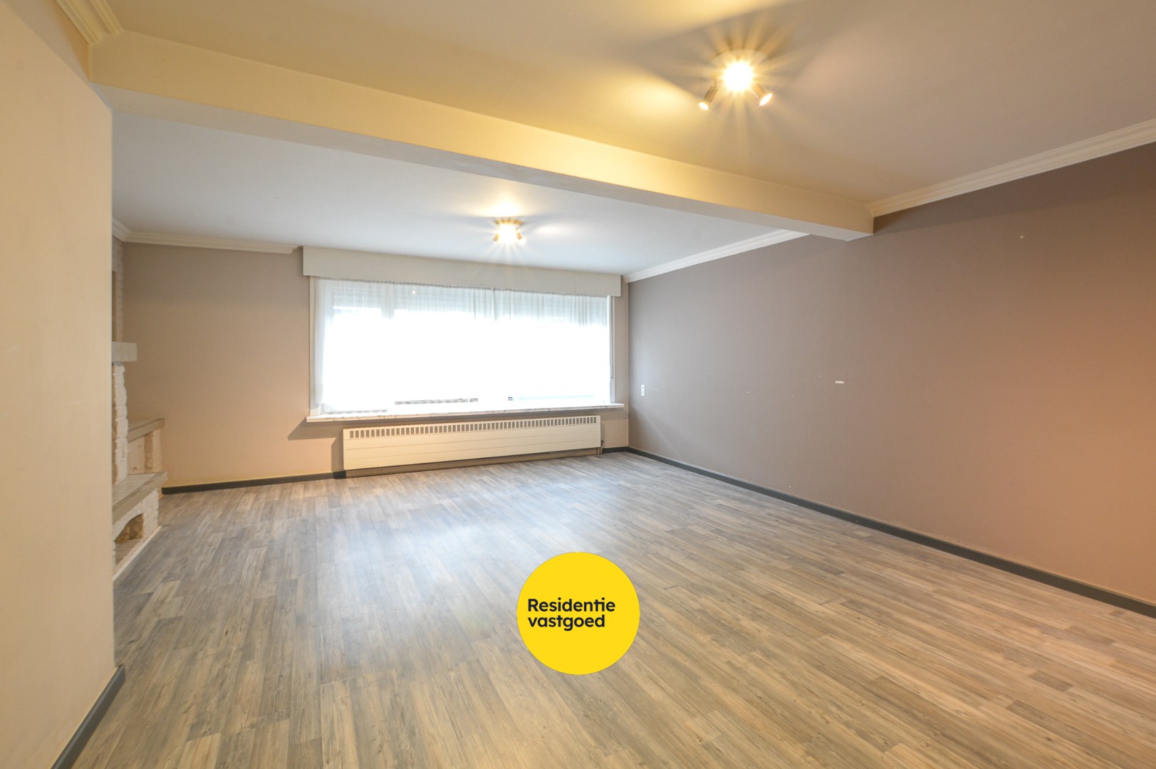 Gelijkvloers appartement met 2 slaapkamers gelegen in centrum Oudenburg. 