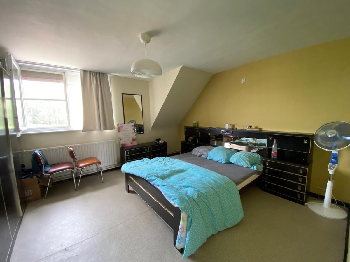 Ruime gezinswoning met 4 slaapkamers en tuin 