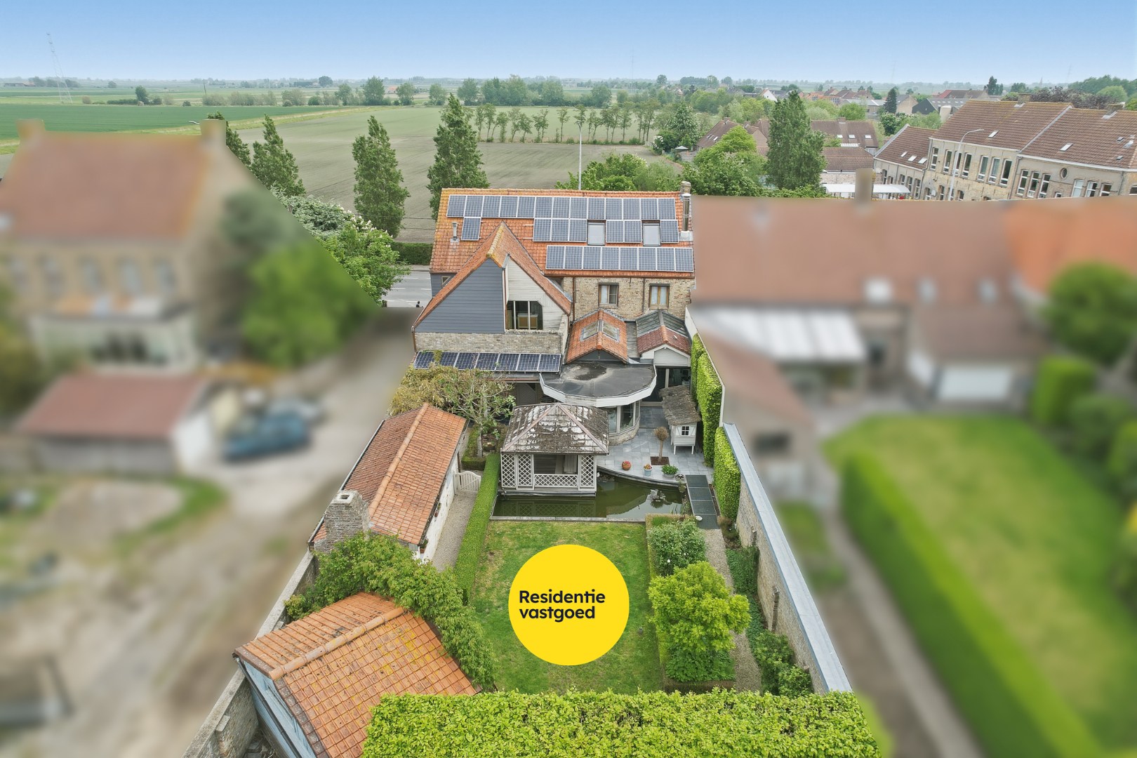Unieke woning met polyvalente ruimte en zonnige tuin. 
