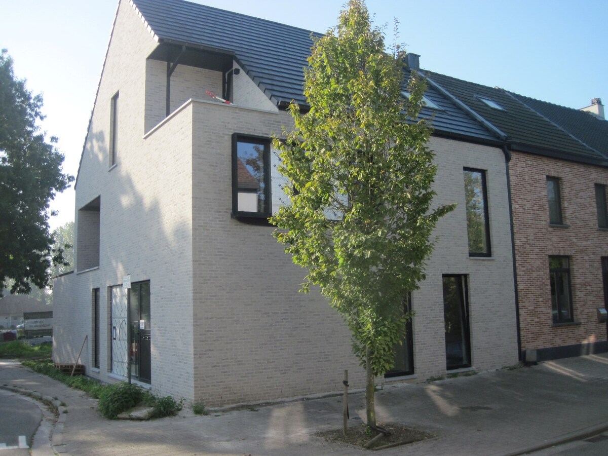 Splinternieuw BEN-appartement. 