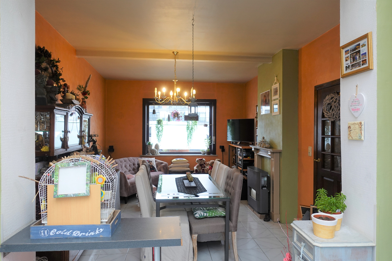 Woning met tuin langs het kanaal 