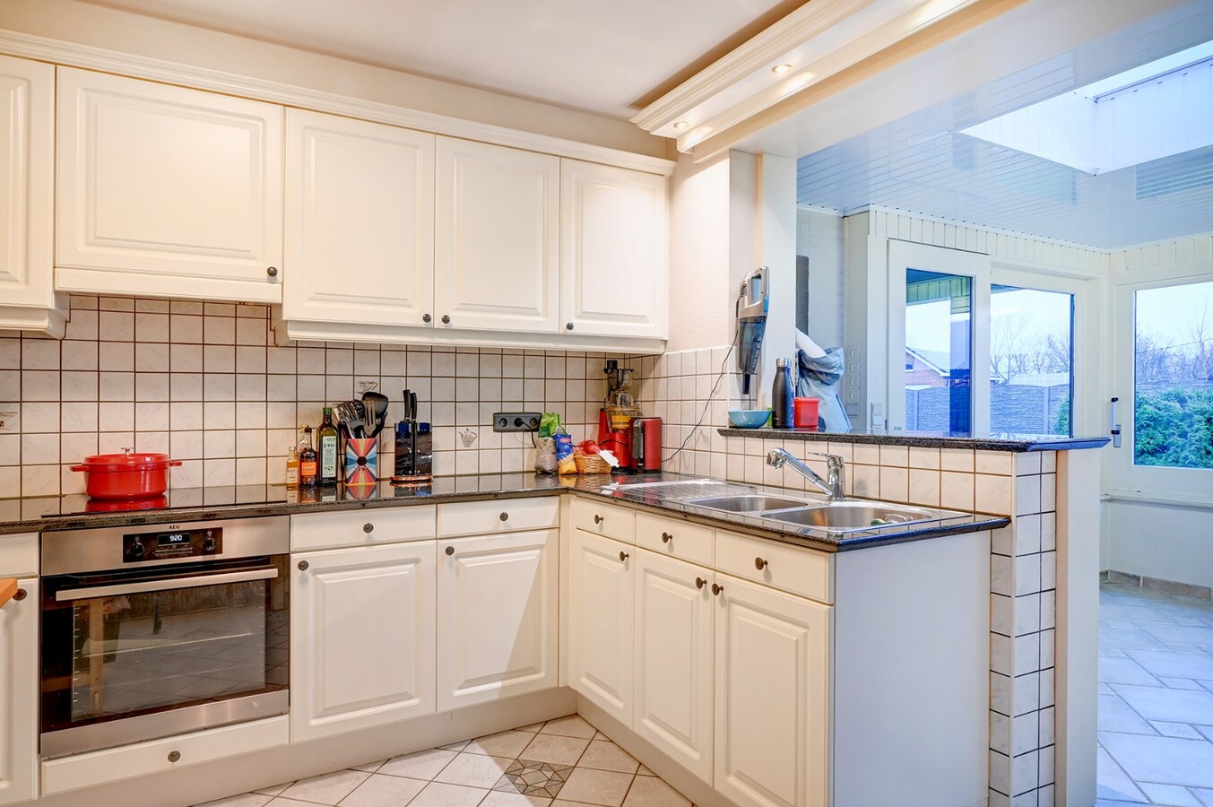 Goed onderhouden woning met drie slaapkamers 