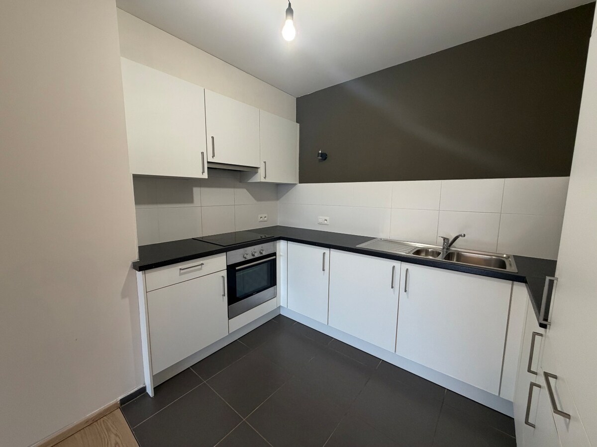 1-slpk appartement met terras en garage. 