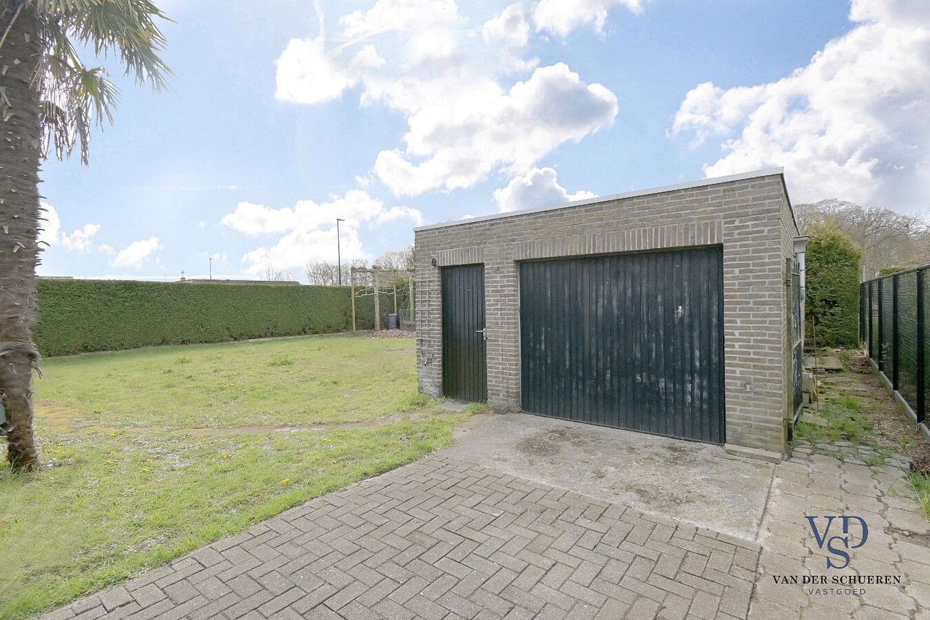 Tijdloze villa in residentiële wijk te Nazareth. 