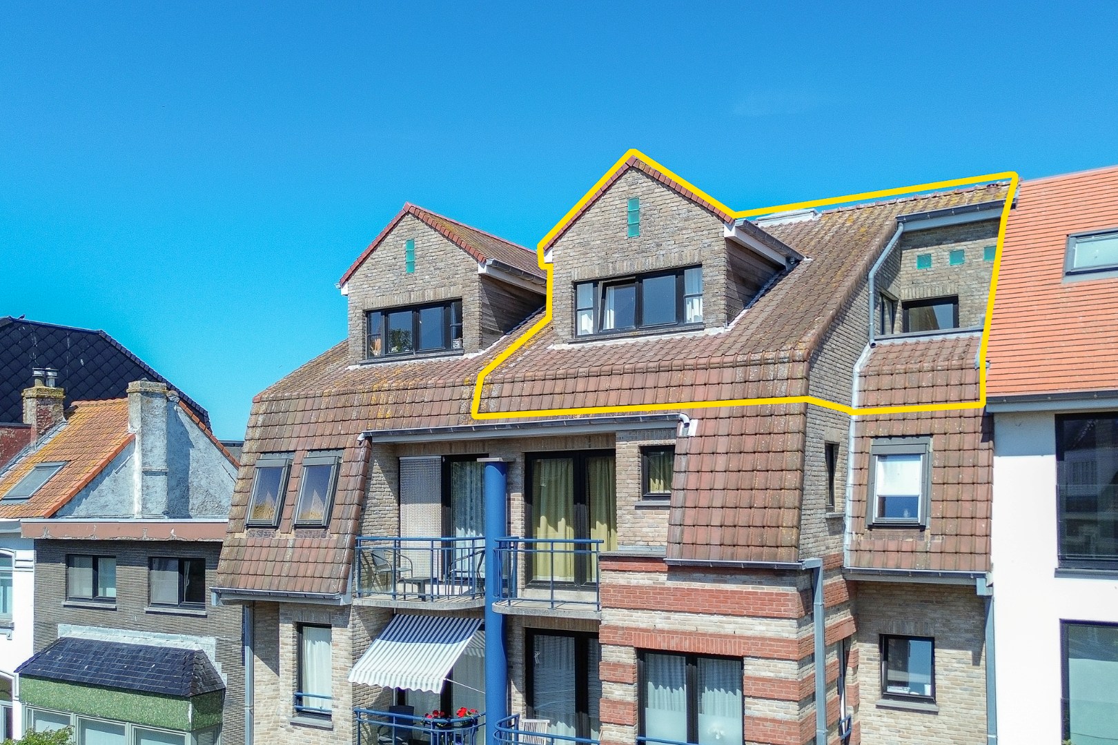 Instapklaar en gemeubeld 1-slaapkamerappartement met terras in hartje Wenduine 