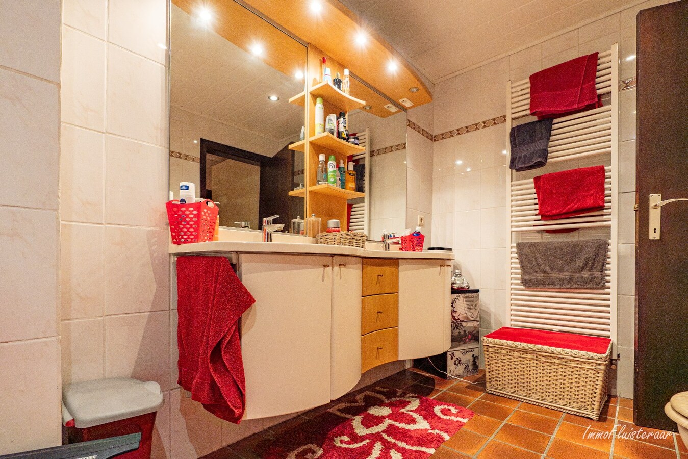 Maison prête à emménager dans un environnement boisé d'environ 24 ares à Keerbergen. 