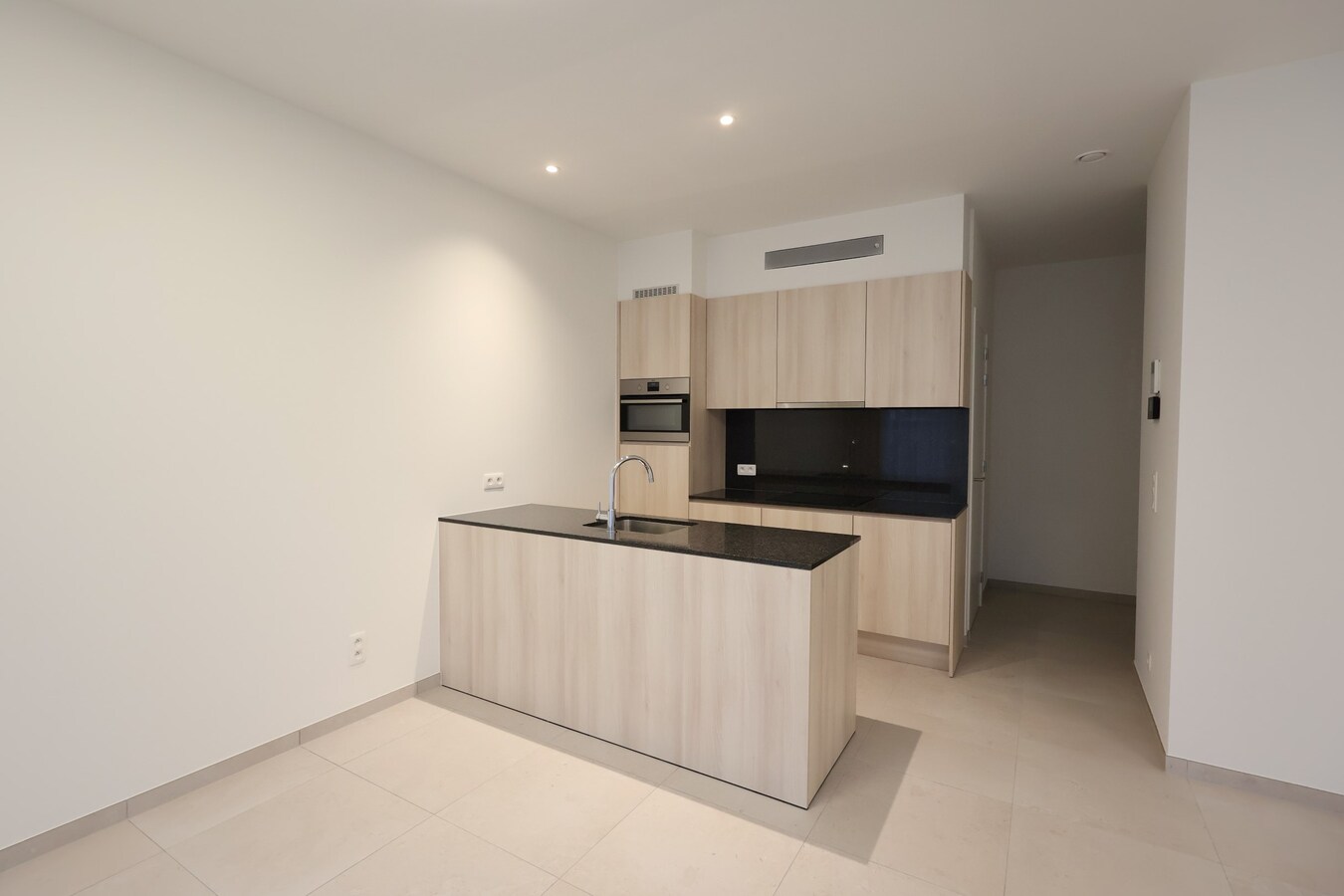 Nieuwbouw appartement met 1 slaapkamer te huur op jaarbasis 