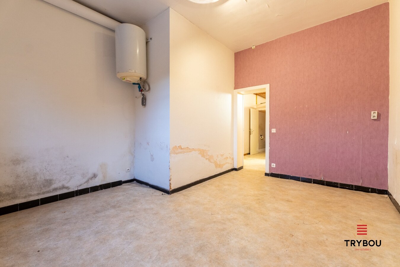 Ruime hoekwoning met tuin te Houthulst 