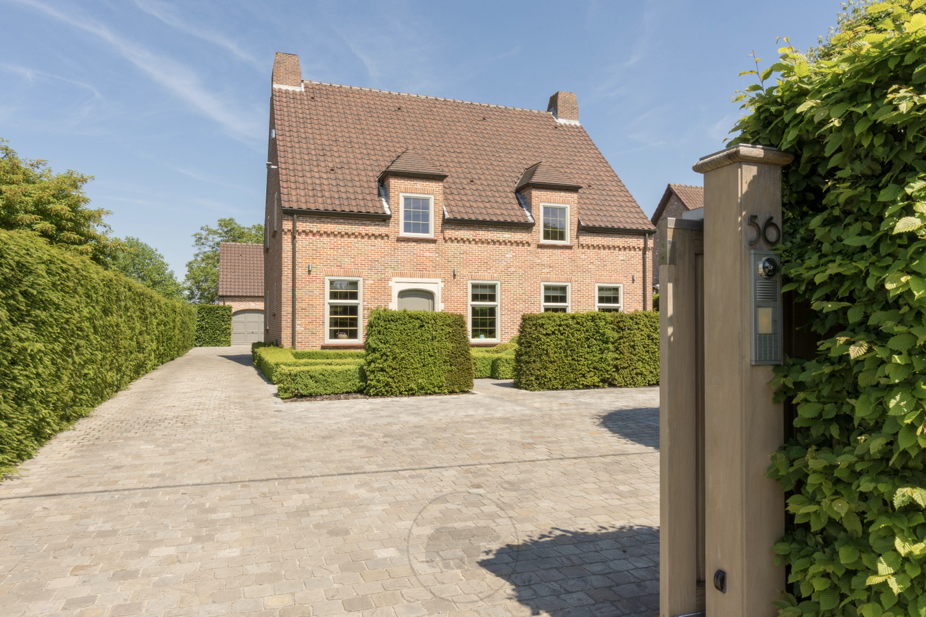 Klassevolle ruime villa met alle comfort te Destelbergen 