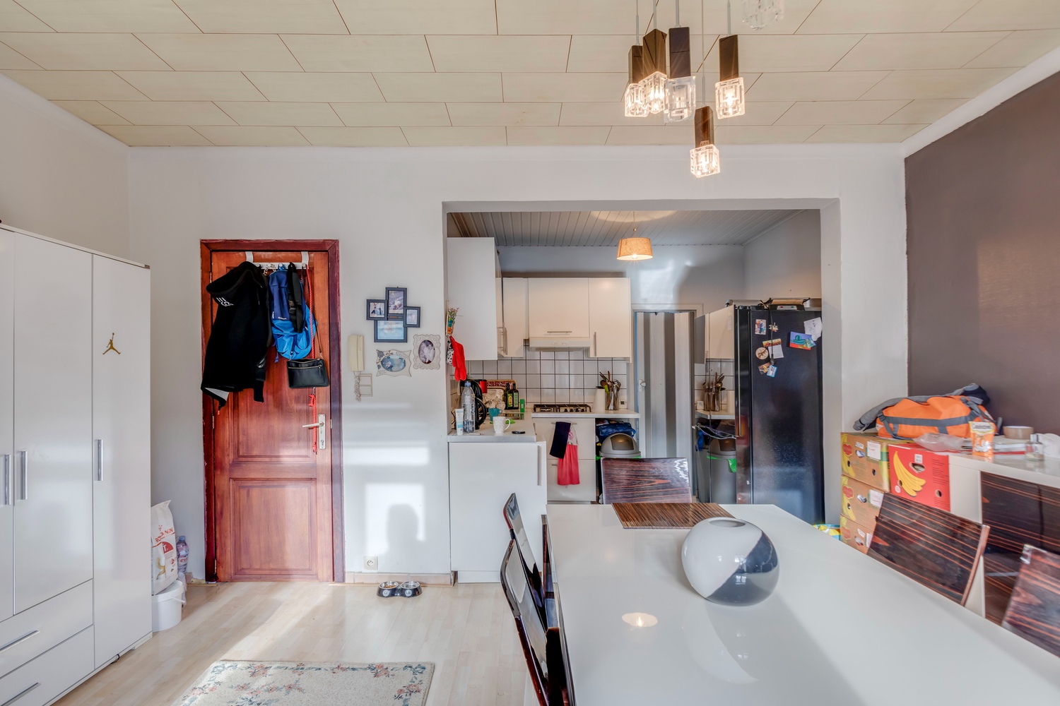 Triplex appartement met casco handelsgelijkvloers 