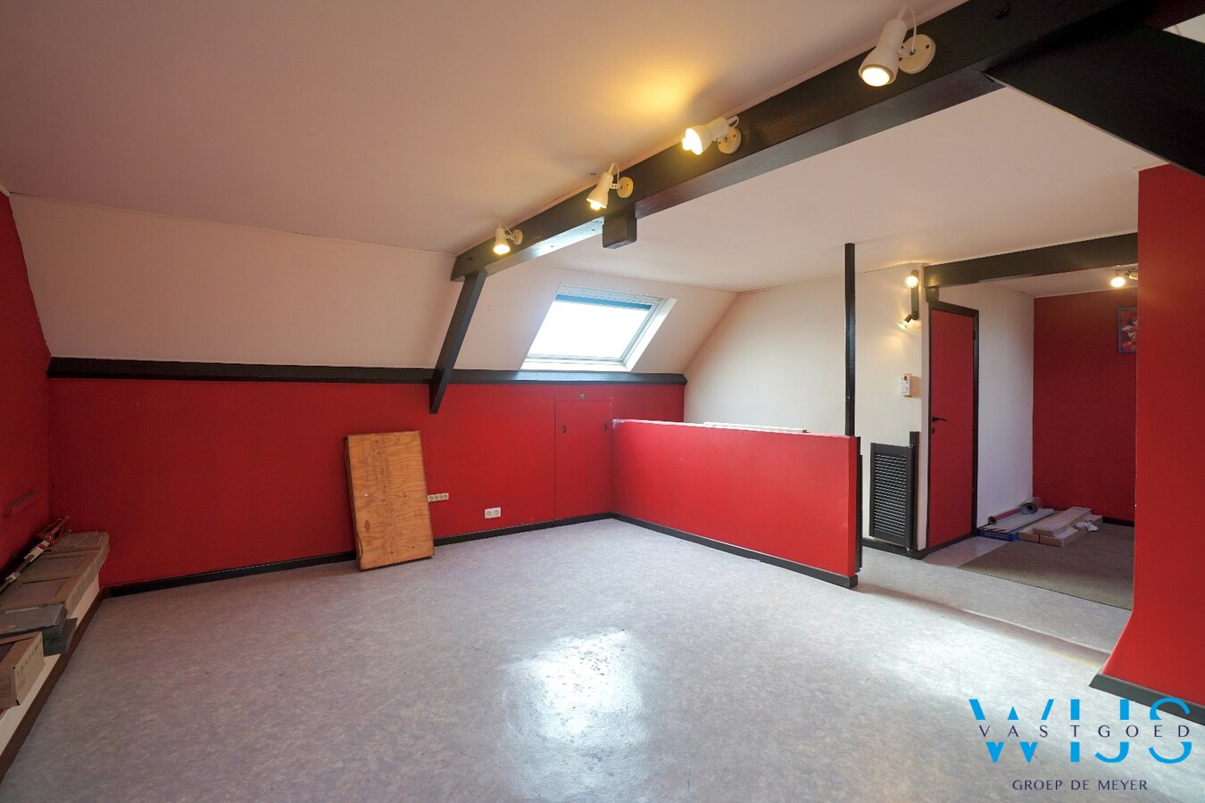 Ruime 4-slaapkamerwoning met gezellige tuin en veranda! 