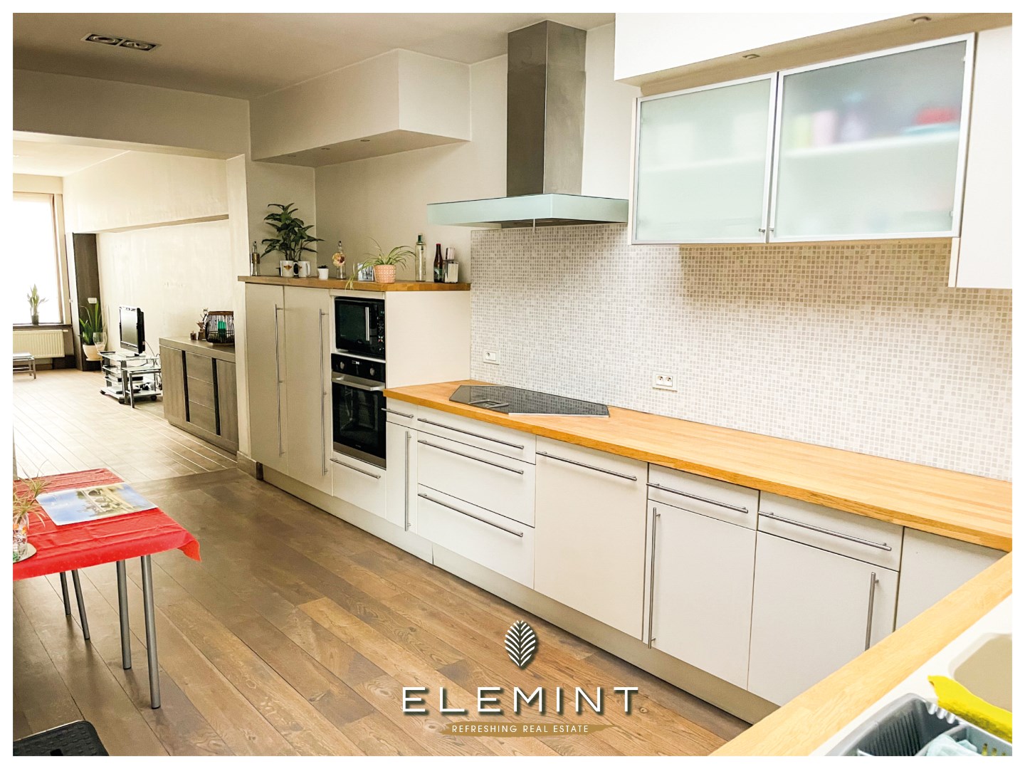 Verrassend ruime woning met terras en 3 slaapkamers 