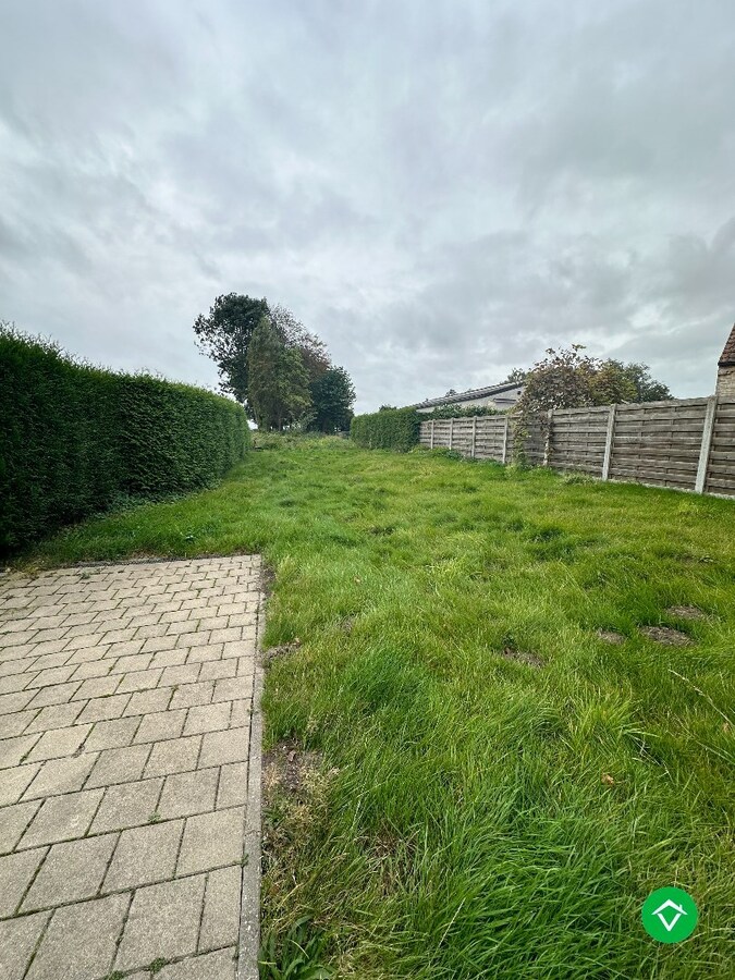Charmante woning met tuin en garage in Werken. 