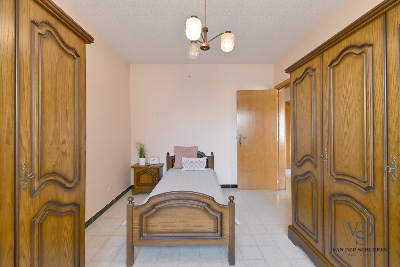 Degelijke bungalowwoning gelegen in een rustige verkaveling 