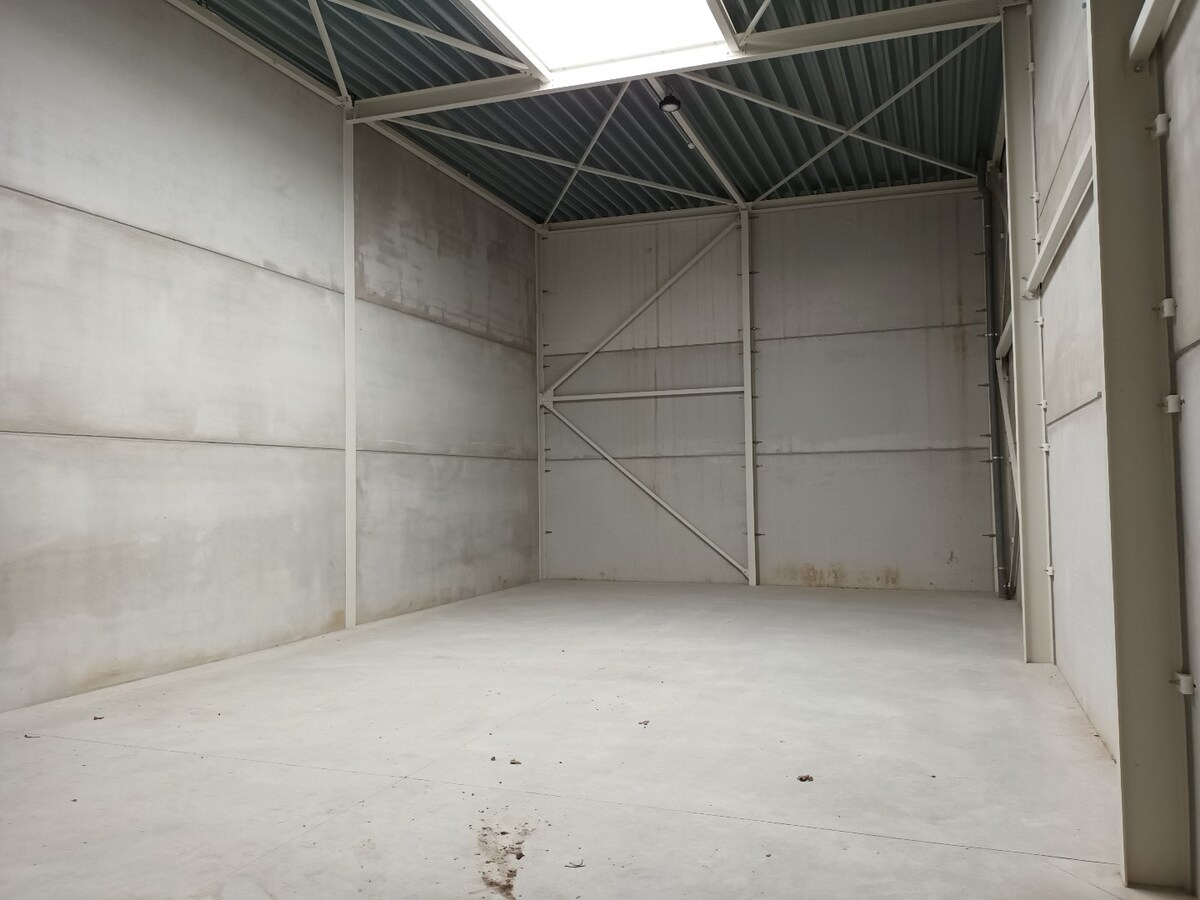 Centraal gelegen KMO-unit langs de grote ring van Hasselt 