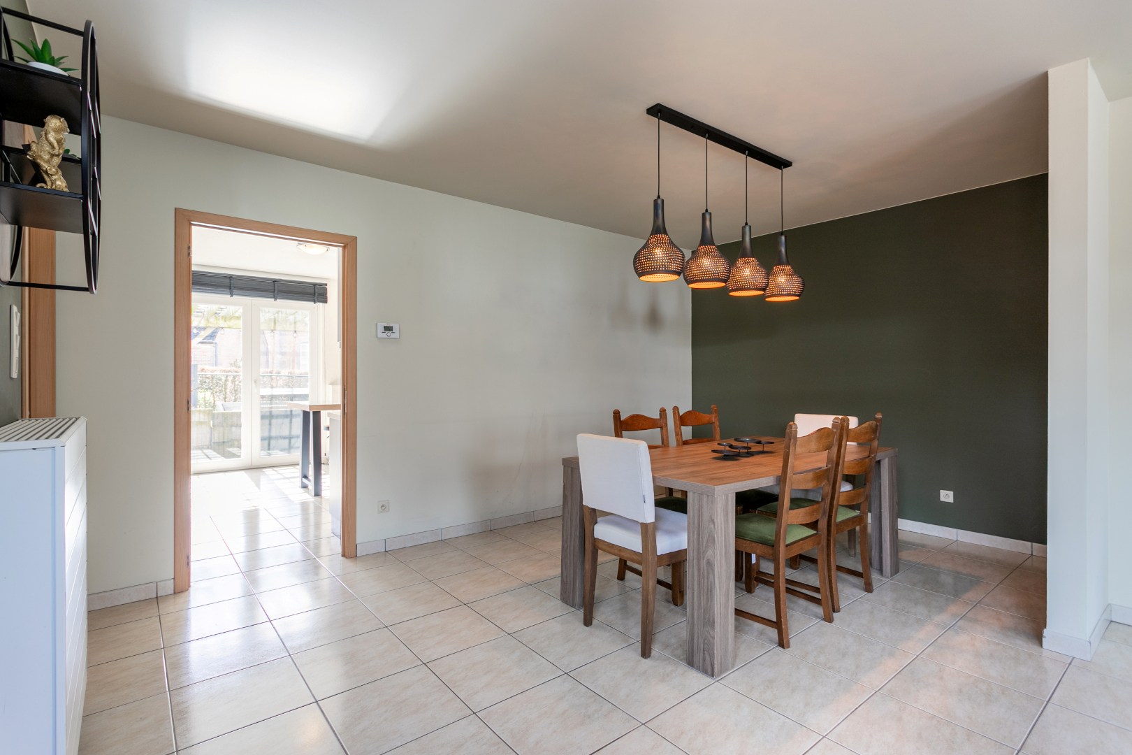 Recente woning (EPC B) met 5 slaapkamers en tuin te Vollezele 