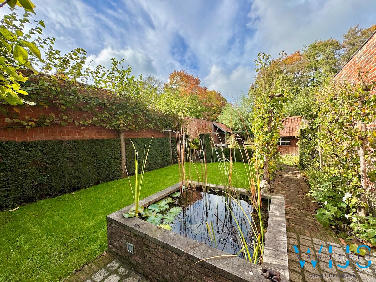 Multifunctionele eigendom op prachtig perceel van 1.682 m² ! 