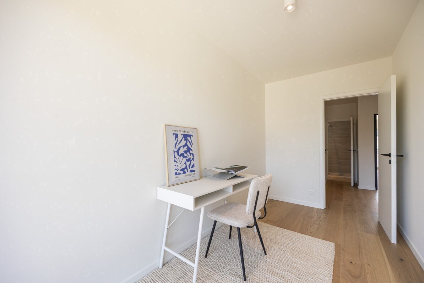 Gerenoveerd appt met 2 slpk en terras te Kapellen! 