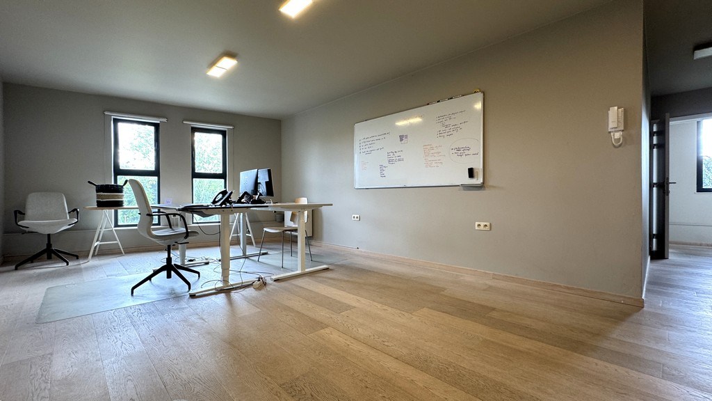 Instapklare kantoren te huur aan De Sterre in Gent