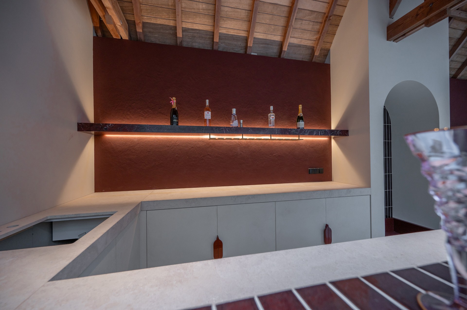 Luxe, comfort kortom een prachtig gerenoveerde woning in hartje Knokke. 