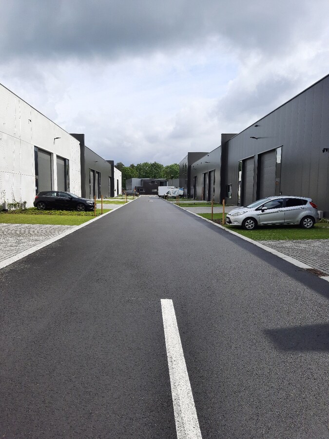 PARK AS: Splinternieuwe KMO-unit van 144 m² met flexibele invulling en professionele uitstraling. 