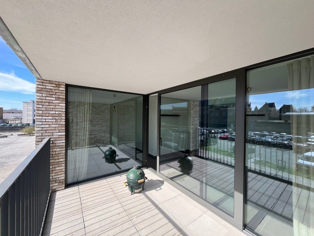 2-slaapkamer appartement met aangenaam terras. 