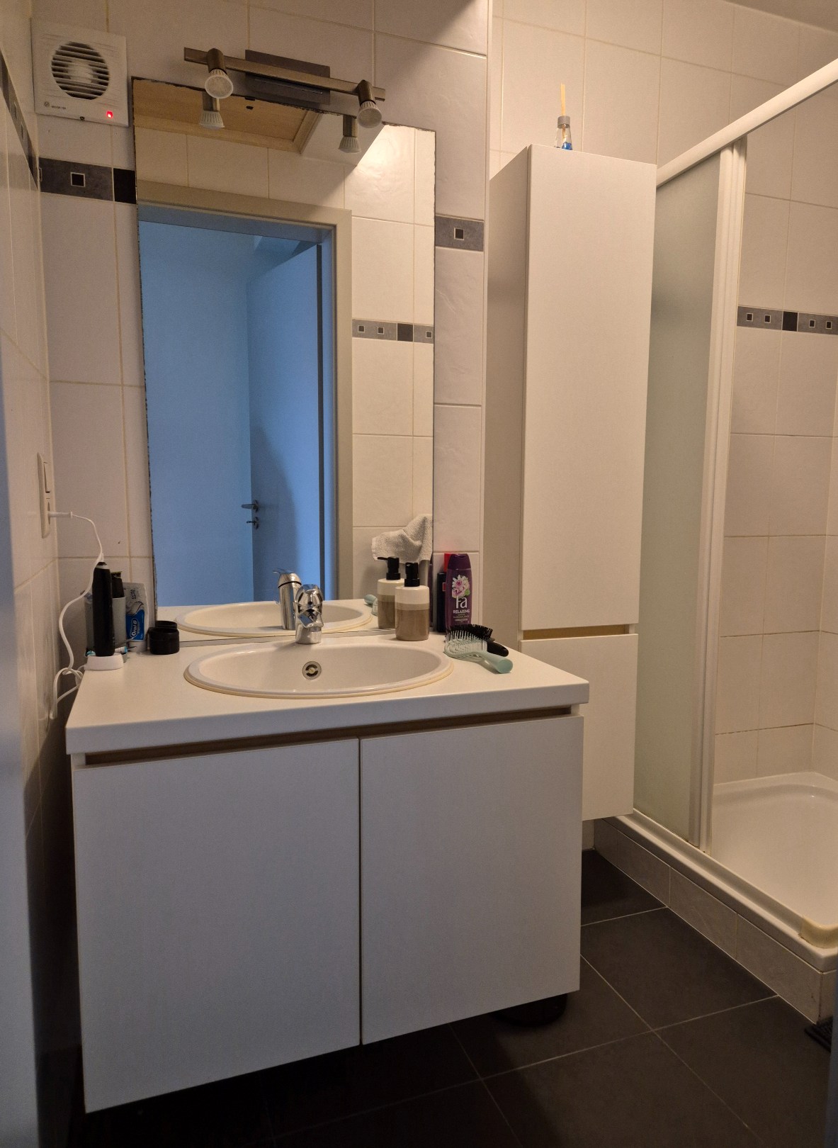 Appartement met 1 slaapkamer en garage. 