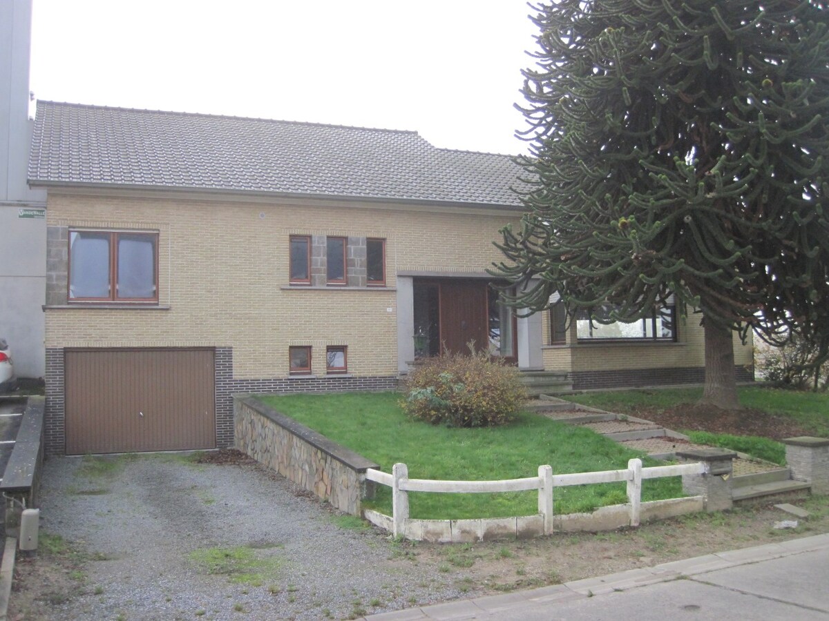 Goed gelegen woning met tuin. 