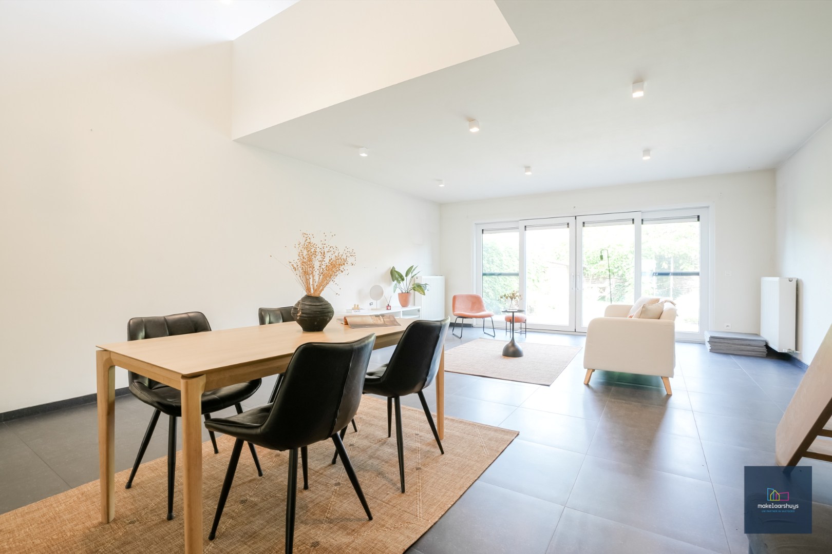 Topper : Ruime gezinswoning met 5 slaapkamers en tuin 