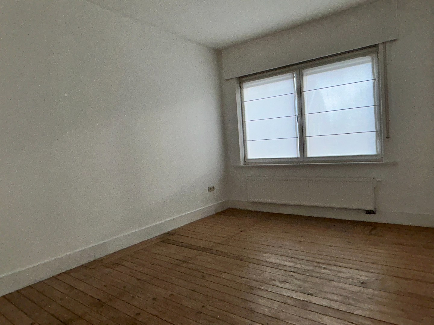 Verrassend ruime woning met 4 slaapkamers, garage en stadstuintje 