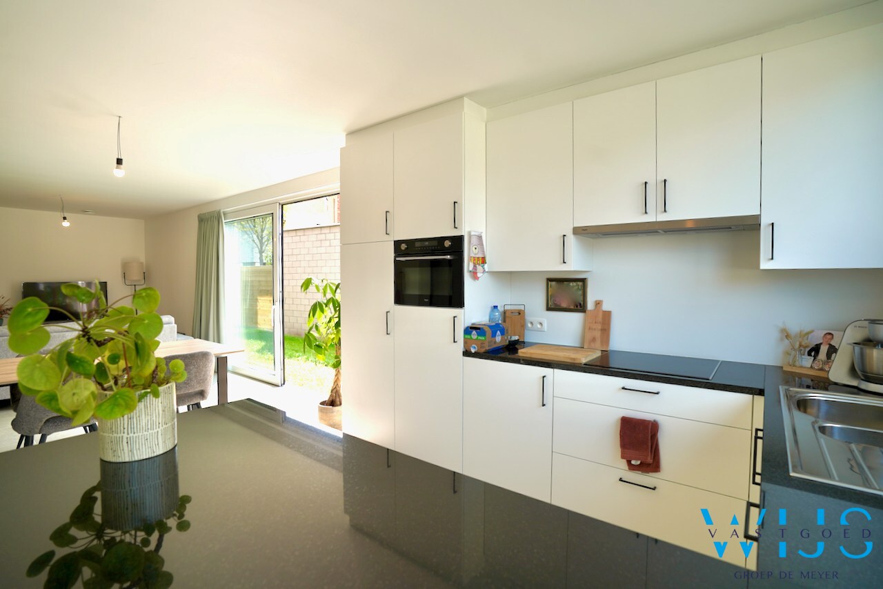 Nieuwbouw gelijkvloers appartement in centrum ERTVELDE ! 