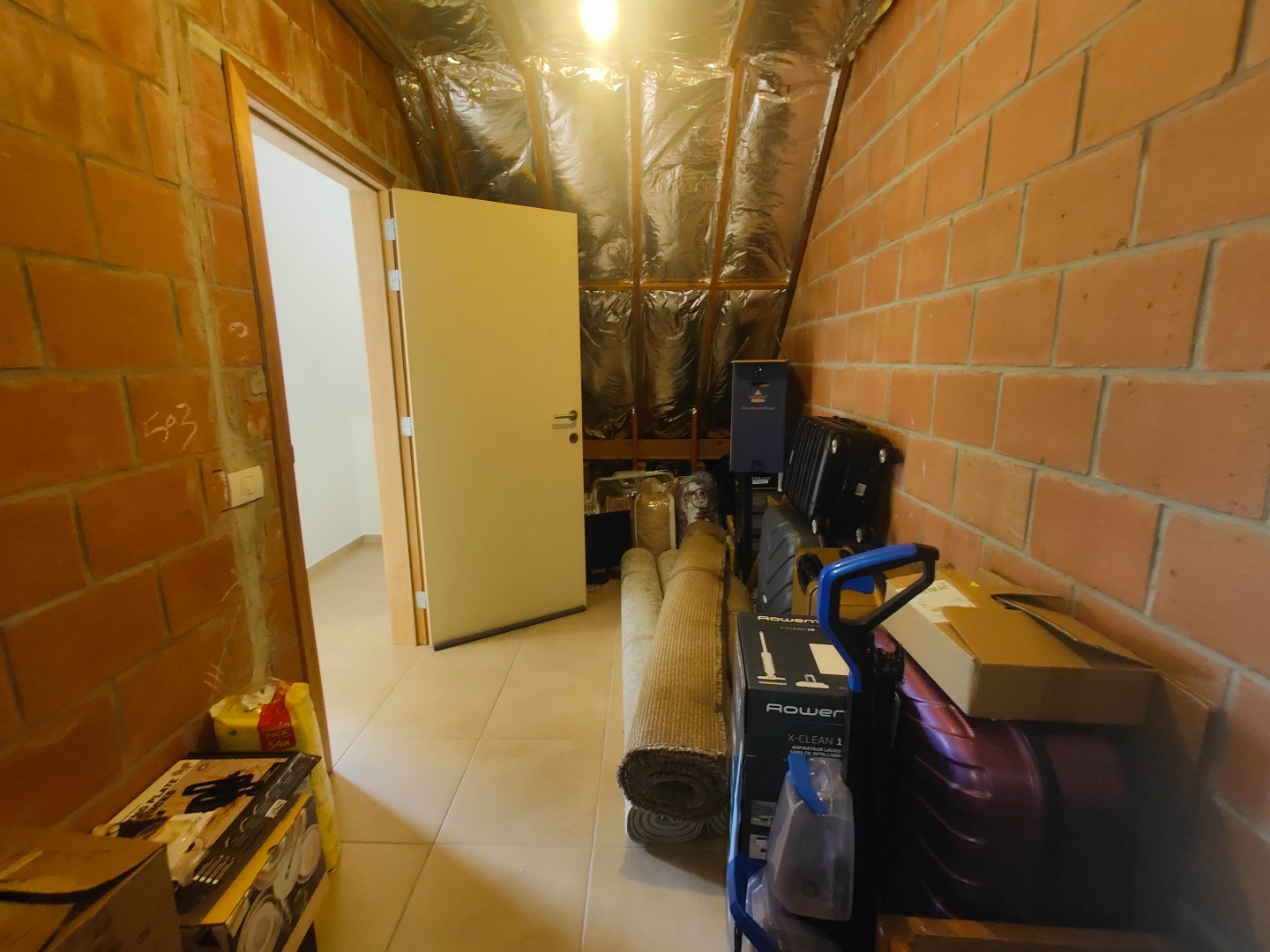 Ruime en centraal gelegen woning in Zeveren. 