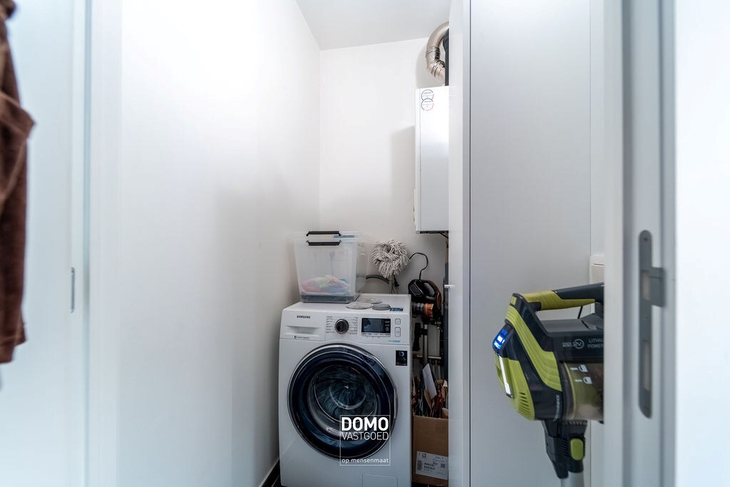 INSTAPKLAAR 2 SLAAPKAMER APPARTEMENT MET PRACHTIG RUIM TERRAS TE BILZEN CENTRUM 