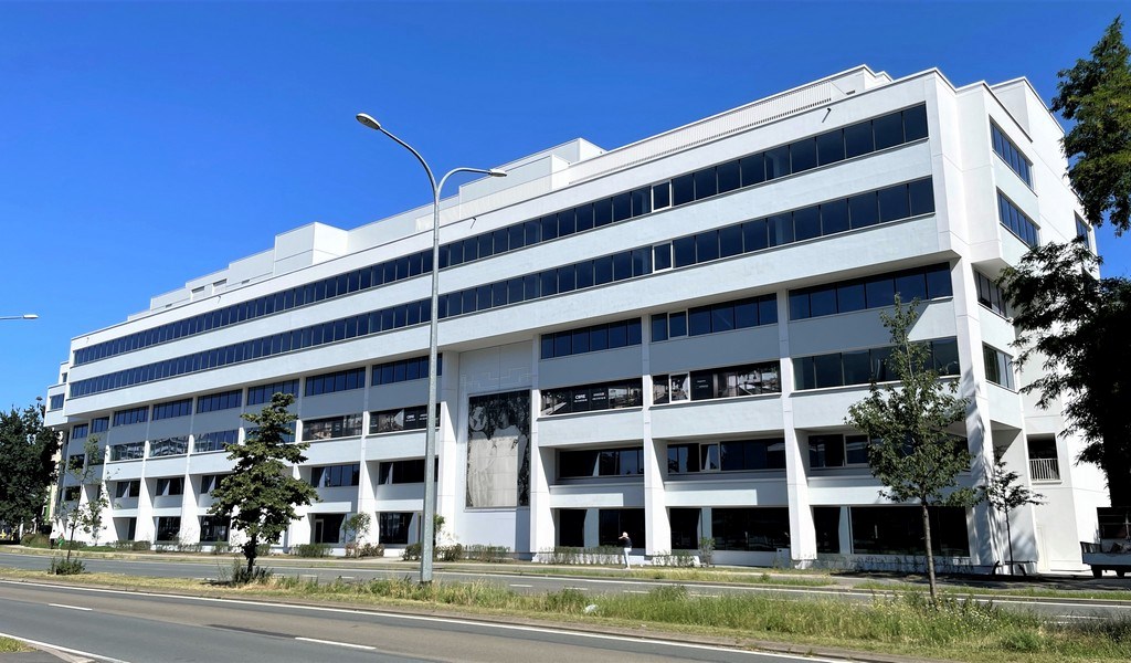 Full service kantoren in Humgy Singel te Berchem