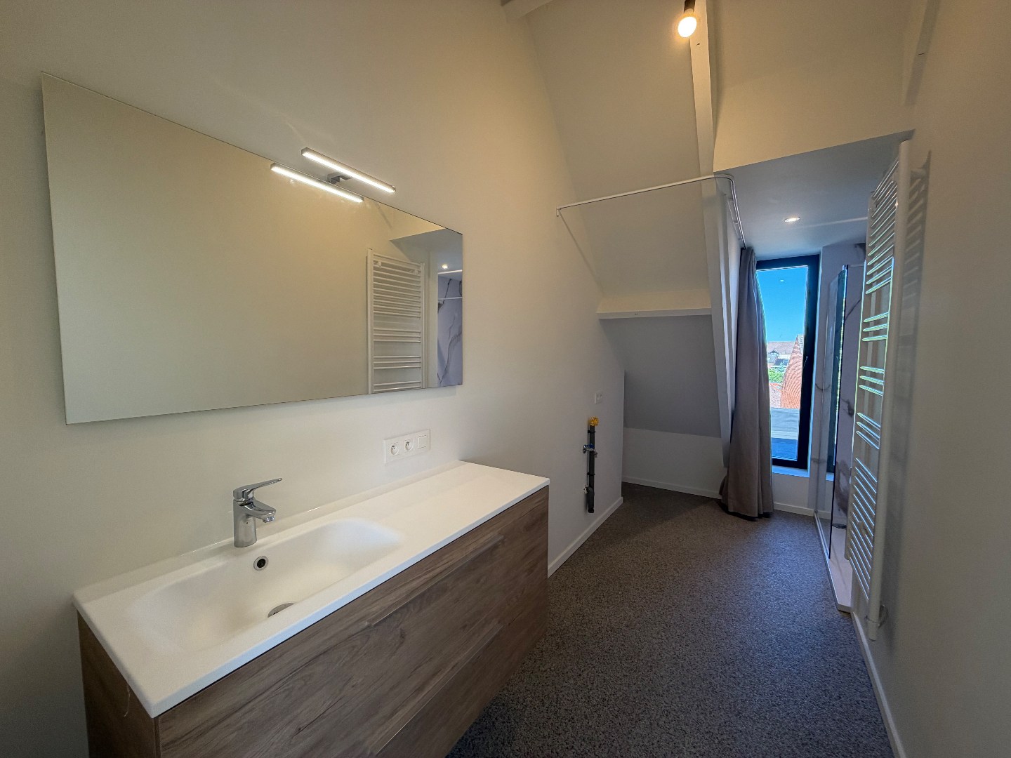 Prachtig gerenoveerd éénslaapkamer appartement te huur in centrum Geel! 