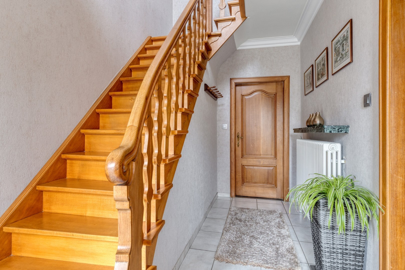 Instapklare woning met 3 slpk. in het centrum van Geel 