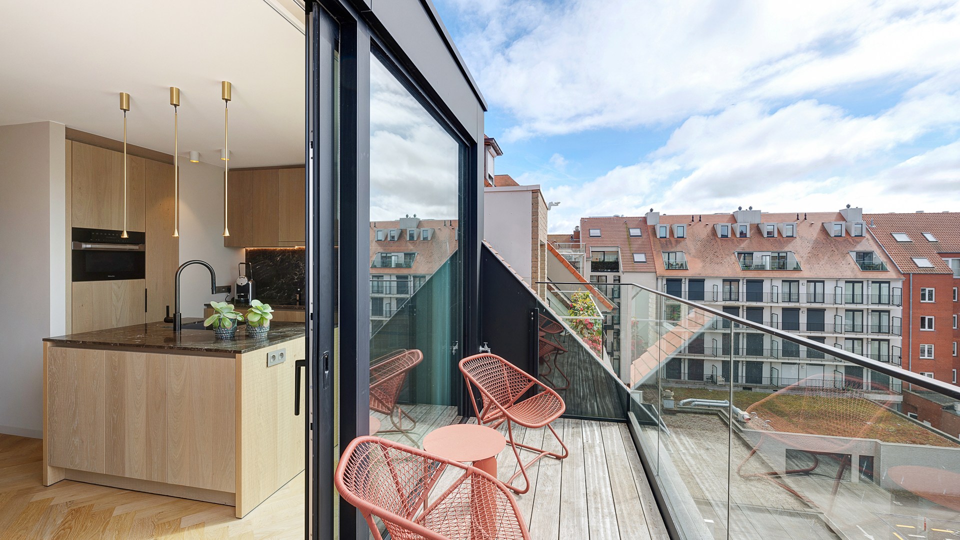 itzonderlijk duplex penthouse van 125 m² in residentie William, een recent en stijlvol gebouw (2020), perfect gelegen in het centrum van Knokke 