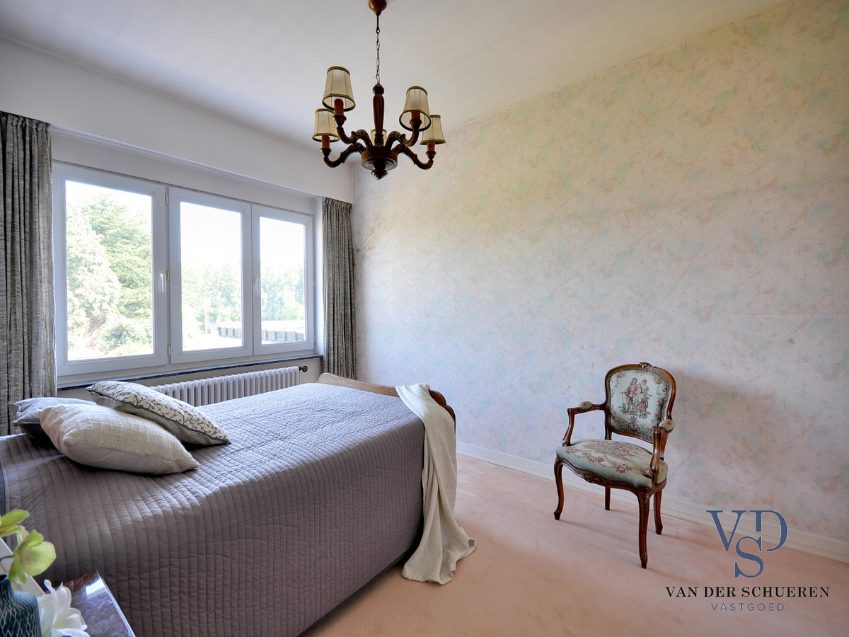 Zeer ruime herenwoning in centrum Gavere ! 