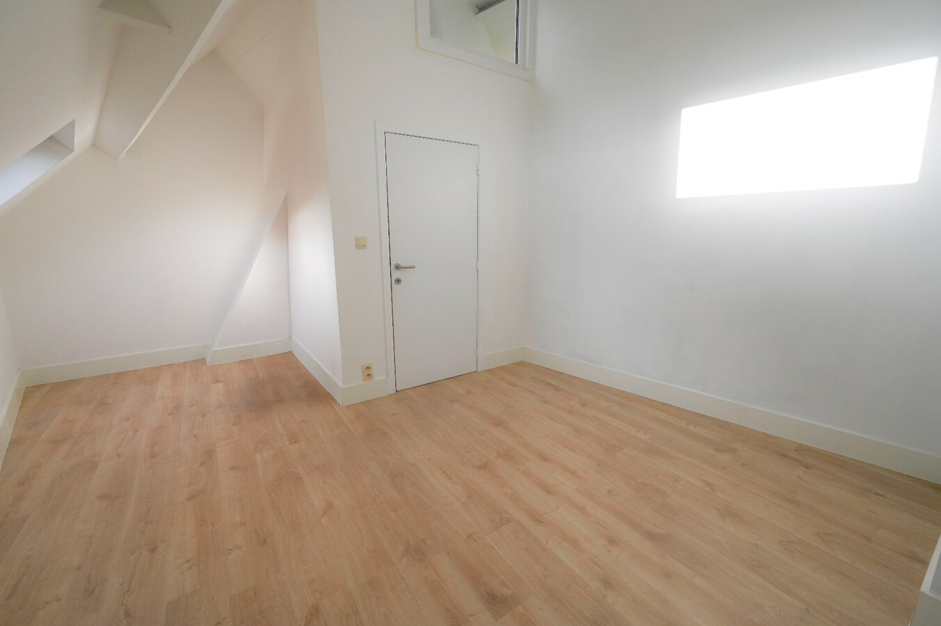 UNIEK DUPLEXAPPARTEMENT OP ZEER CENTRALE LIGGING 