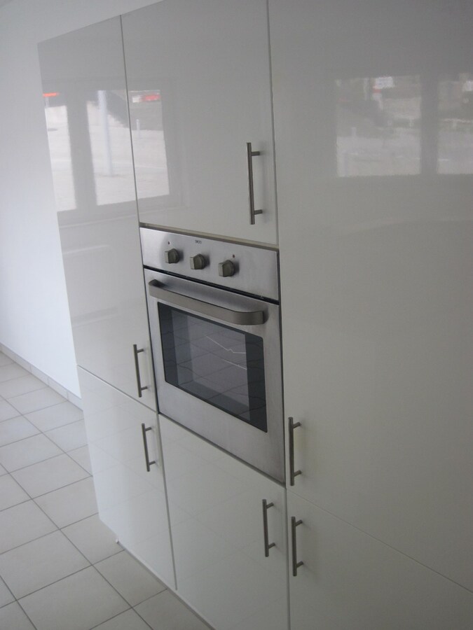 Uitstekend gelegen appartement. Geen vaste kosten ! 