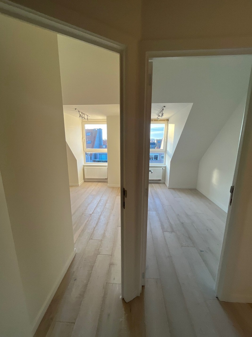 Appartement en duplex récent non meublé avec balcon orienté sud. 