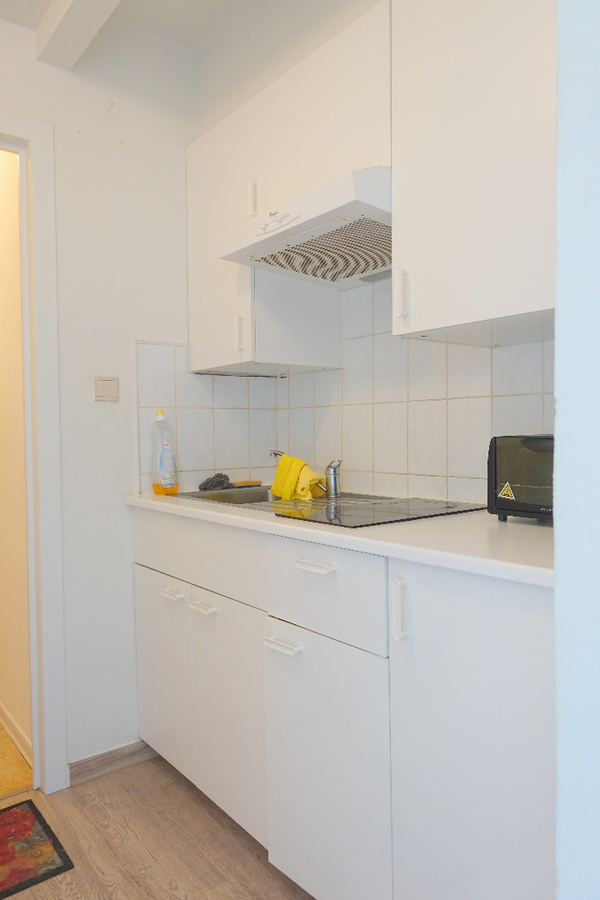 Bemeubelde studio nabij centrum 