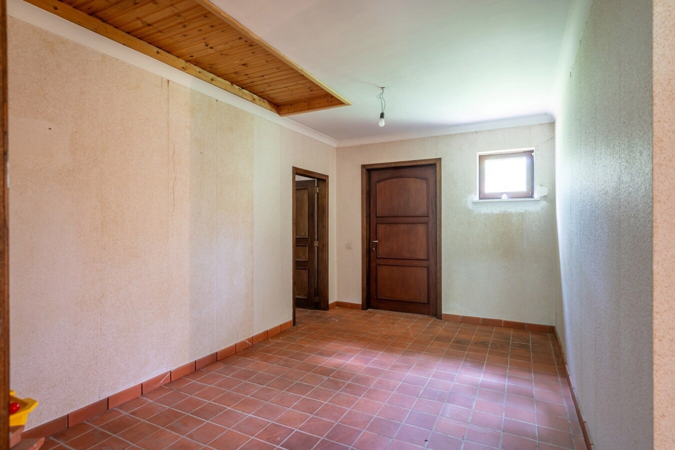 Woning op zeer rustig gelegen en ruim perceel. 