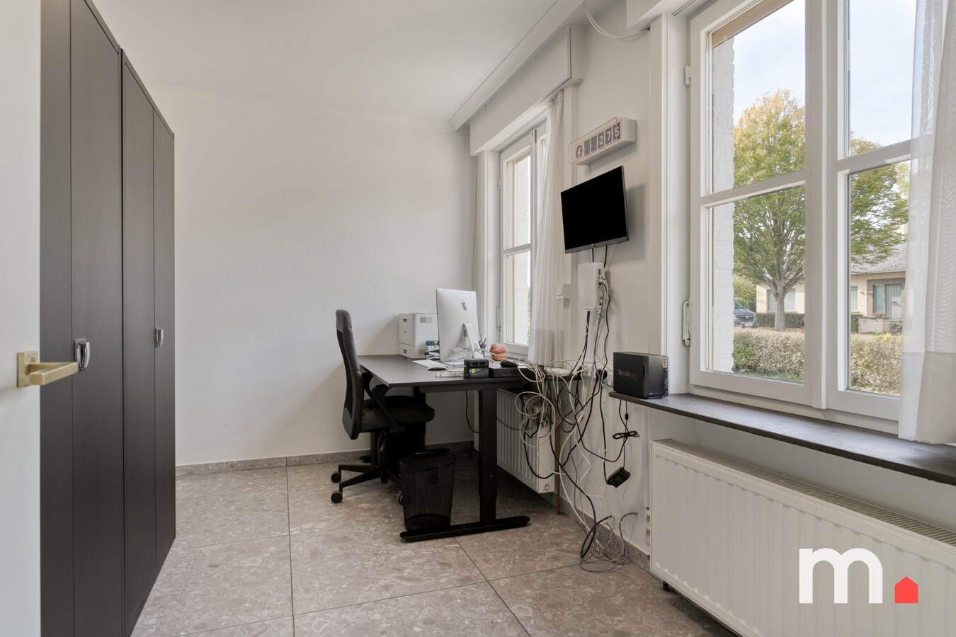 Unieke Villa te Roeselare met Zwembad en 5 slaapkamers op 987m² ! 