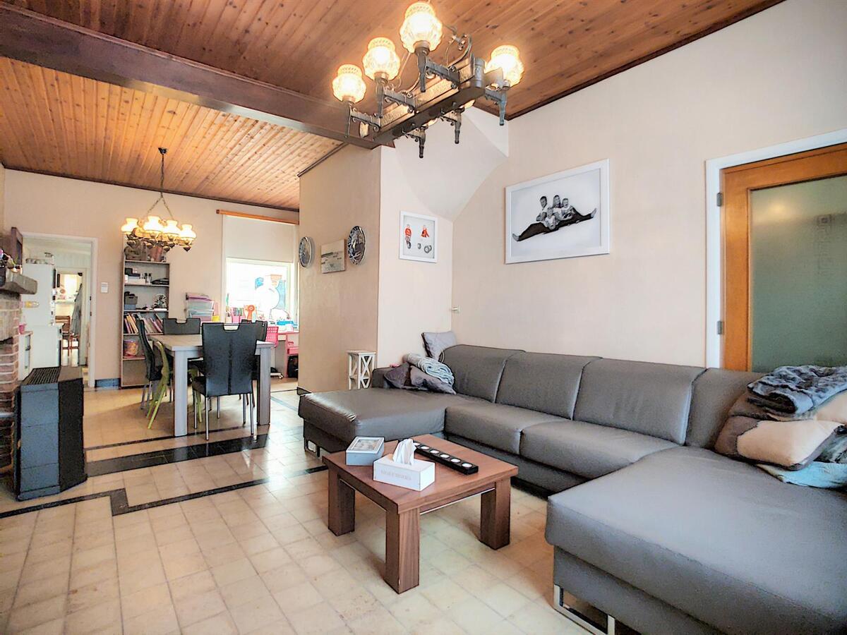 Ruime gezinswoning met tuin - Heist 